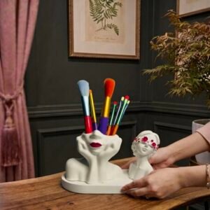 Makeup Brush Holder Set with Sculpted Bust & Tray