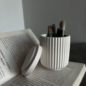 strip glass with cover